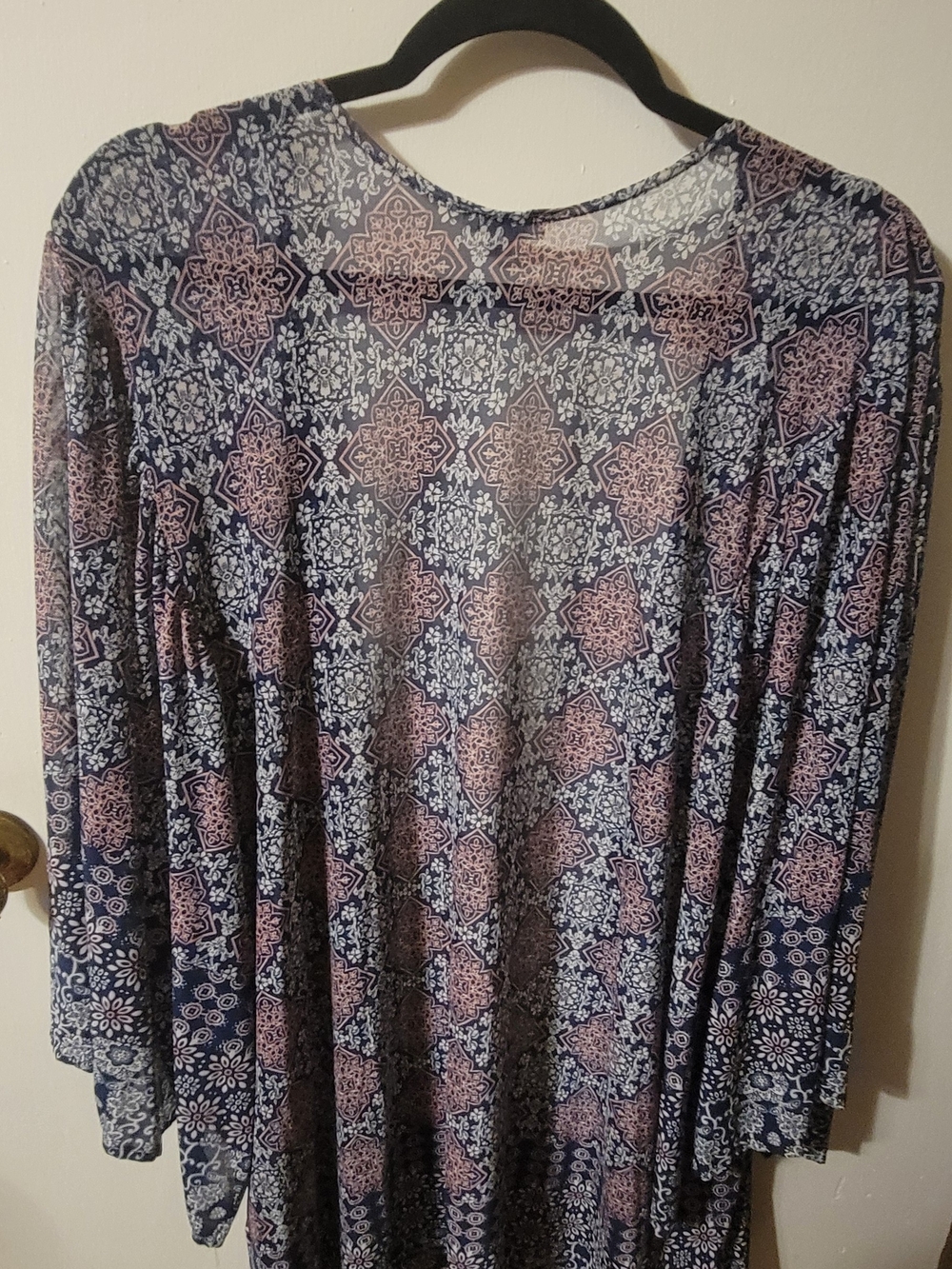 Avenue Navy and Dusty Pink Printed Open-Front Kimono - Picture 2 of 3